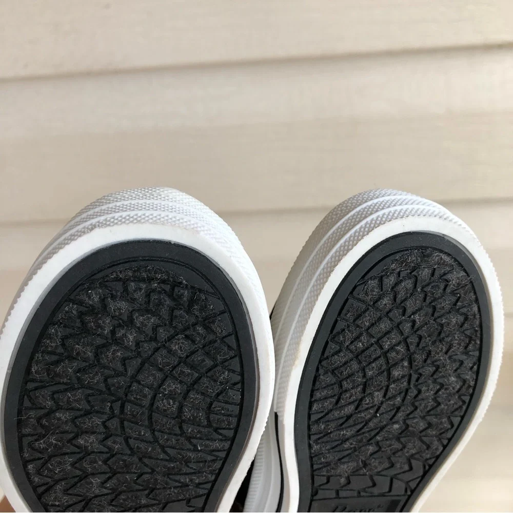 Bass Black Canvas / Leather Elastic Stretch Laces Slip‎ On  Baby Shoes 7